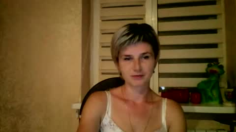 Snapshot of beautyksenia chatting on 09.23.25 BeautyKsenia online show from 09.23.25