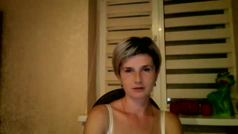 Snapshot of beautyksenia chatting on 09.24.25 BeautyKsenia online show from 09.24.25