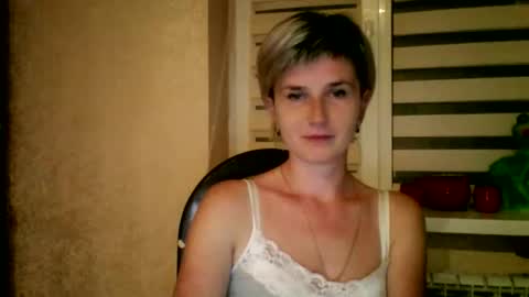 Snapshot of beautyksenia chatting on 09.29.25 BeautyKsenia online show from 09.29.25
