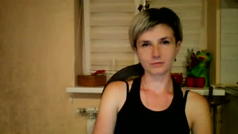 Snapshot of beautyksenia chatting on 07.16.26 BeautyKsenia online show from 07.16.26