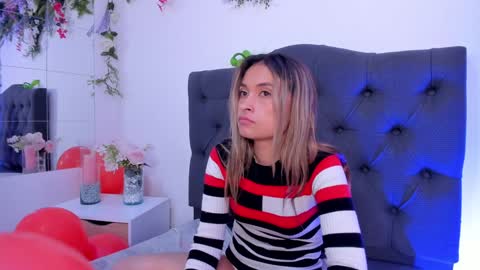 Snapshot of beccamilanni chatting on 12.28.24 beccamilanni online show from 12.28.24
