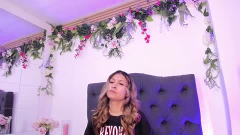 Snapshot of beccamilanni chatting on 01.09.25 beccamilanni online show from 01.09.25