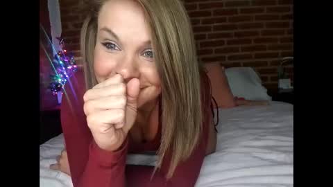 BECKY BOO  online show from 12.26.24