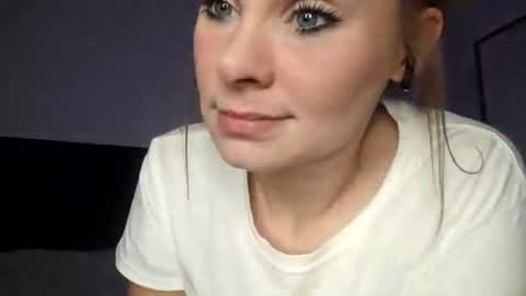 BECKY BOO  online show from 03.17.26