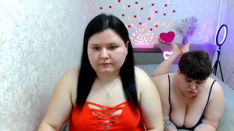 BeckyAndEllen online show from 02.15.25