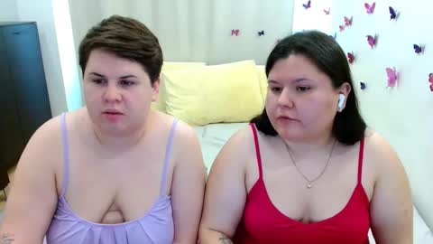 BeckyAndEllen online show from 09.26.25
