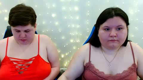BeckyAndEllen online show from 03.10.26