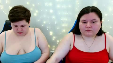 BeckyAndEllen online show from 04.05.26