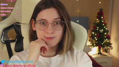 BeckyMartens come join me on    while im offline here  online show from 12.25.24