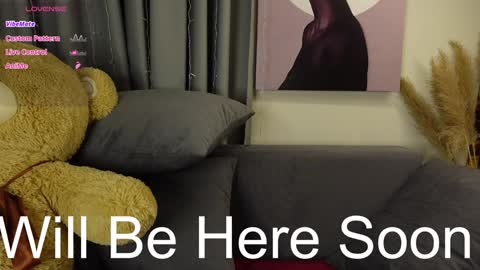 BeckyMartens come join me on    while im offline here  online show from 03.09.25