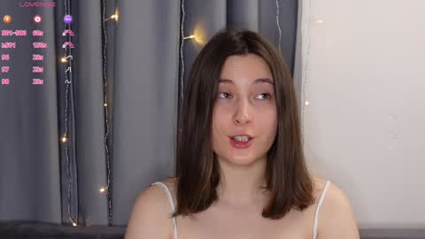 BeckyMartens come join me on    while im offline here  online show from 10.04.25