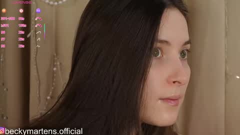 BeckyMartens come join me on    while im offline here  online show from 06.05.26
