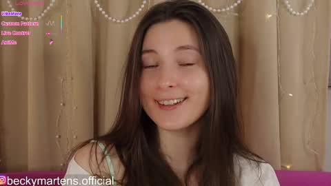 BeckyMartens come join me on    while im offline here  online show from 06.07.26