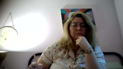 Snapshot of bedbandits chatting on 10.28.25 Bedbandits69 online show from 10.28.25