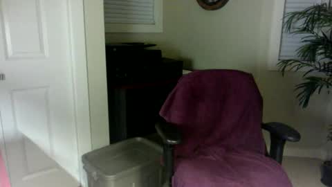 Snapshot of beefynbc2 chatting on 11.30.25 Beefy online show from 11.30.25