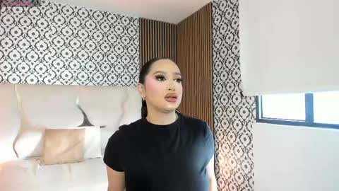 BELLA online show from 05.12.26