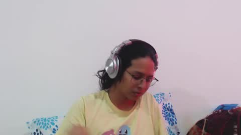 Snapshot of beentage chatting on 03.10.25 Alex online show from 03.10.25