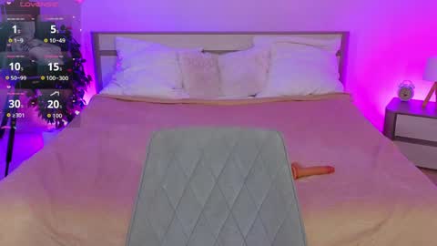 Bee  online show from 04.09.26