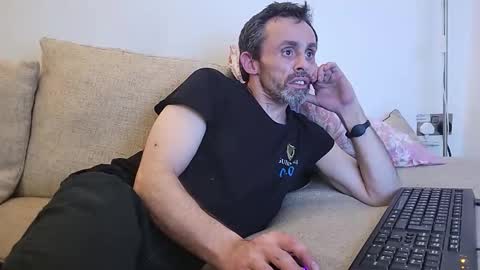 begbestuk online show from 11.02.25