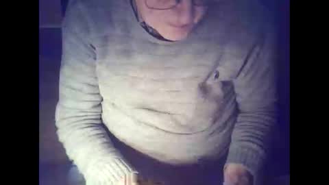 bekklove1 online show from 11.25.25