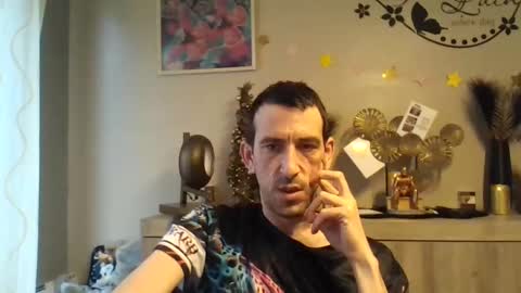 Snapshot of belgianboy33 chatting on 12.04.24 Dreamcock online show from 12.04.24