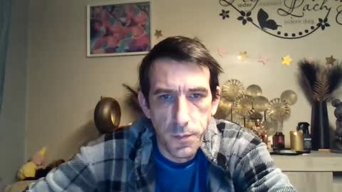 Snapshot of belgianboy33 chatting on 03.10.25 Dreamcock online show from 03.10.25