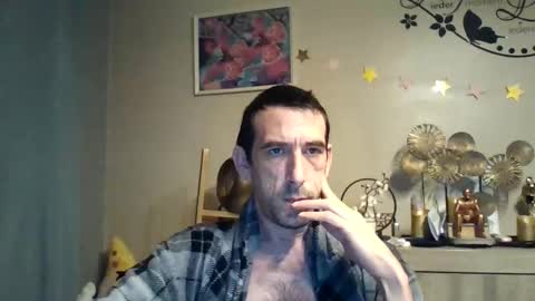 Snapshot of belgianboy33 chatting on 10.06.25 Dreamcock online show from 10.06.25