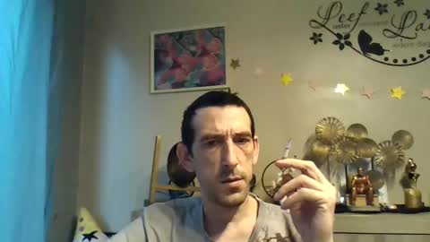 Snapshot of belgianboy33 chatting on 10.10.25 Dreamcock online show from 10.10.25