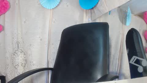 Snapshot of belinda_luna_ chatting on 12.05.24 modelo independiente online show from 12.05.24