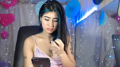 Snapshot of belinda_luna_ chatting on 01.03.25 modelo independiente online show from 01.03.25