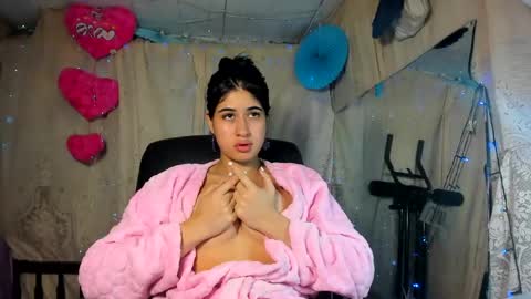 Snapshot of belinda_luna_ chatting on 03.11.25 modelo independiente online show from 03.11.25