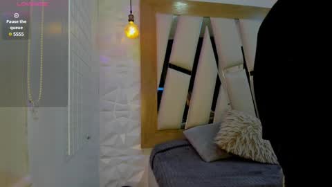 Bella online show from 12.20.24