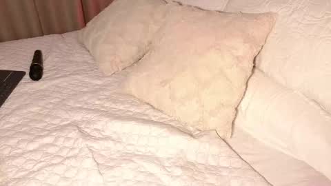  Belkis  online show from 12.16.25