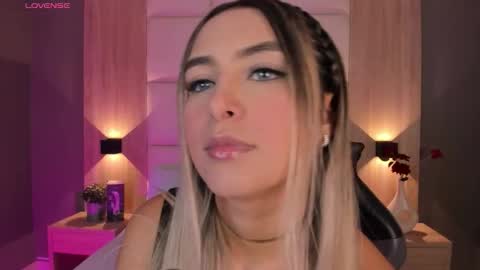 Bella cam online show from 10.27.25