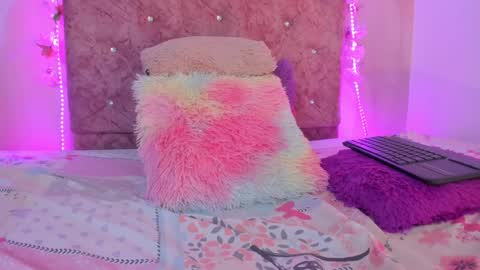 Melanie  online show from 01.10.25