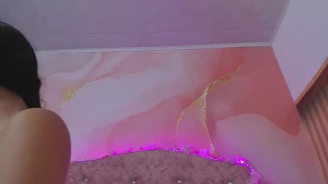 Melanie  online show from 11.29.25