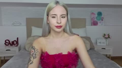 Snapshot of bella_crazyy chatting on 06.10.26 Bella online show from 06.10.26