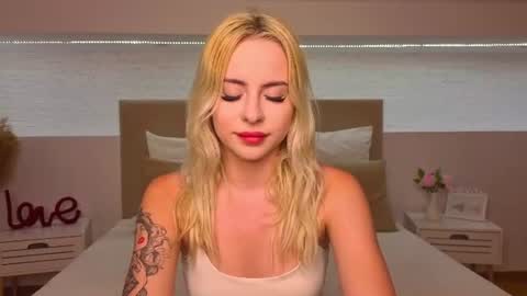 Snapshot of bella_crazyy chatting on 06.30.26 Bella online show from 06.30.26