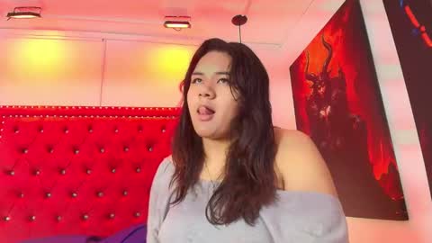 Bella  online show from 11.18.25