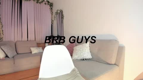 Snapshot of bella_es chatting on 01.27.25 Onlyfans isa bella 23 online show from 01.27.25