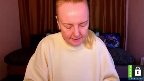 Snapshot of bella_hadatt chatting on 03.24.26 Bella online show from 03.24.26