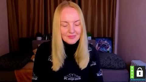 Snapshot of bella_hadatt chatting on 03.28.26 Bella online show from 03.28.26