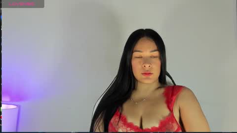 Snapshot of bella_hadid1_ chatting on 02.28.25 Laura online show from 02.28.25