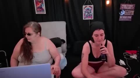 Bella James online show from 11.03.25