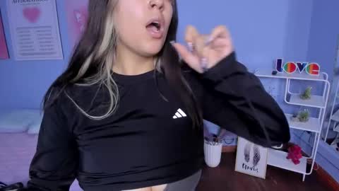  Bella  online show from 12.19.25