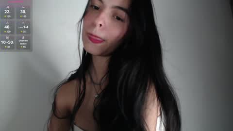 Snapshot of bella_musee chatting on 01.23.25 online show from 01.23.25