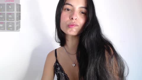 Snapshot of bella_musee chatting on 01.29.25 online show from 01.29.25