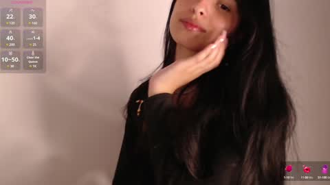 Snapshot of bella_musee chatting on 02.07.25 online show from 02.07.25