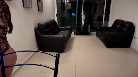 bella_pari online show from 12.24.24