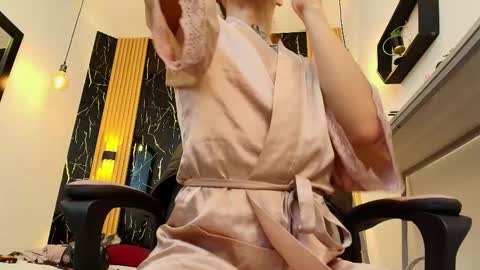     online show from 01.15.26